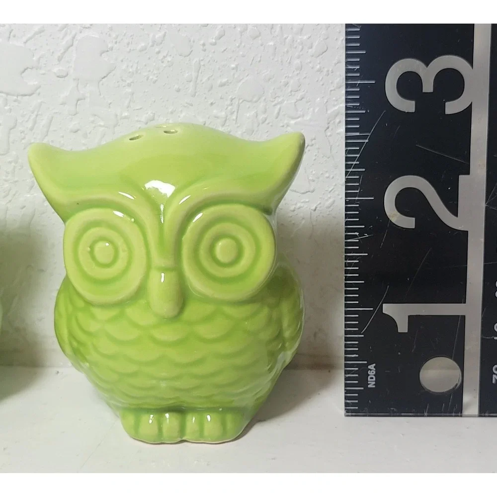 Vintage Ceramic Owl Salt and Pepper Shakers Pair Lemongrass-green MCM - Read